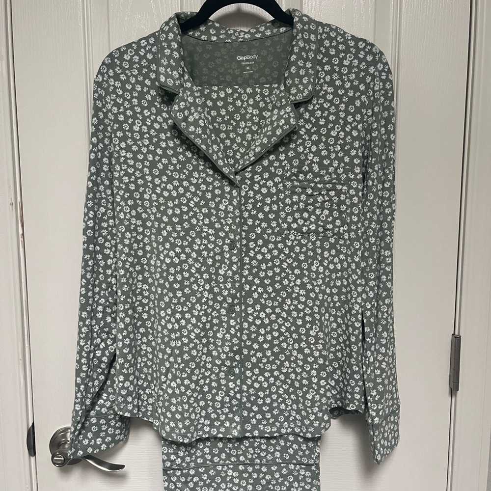 GAP Green Floral Pajama Set